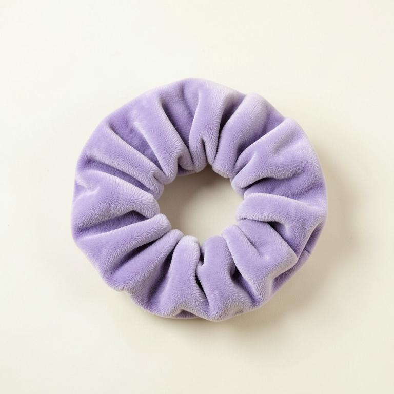 Campus Cutie scrunchie in Lavender velvet